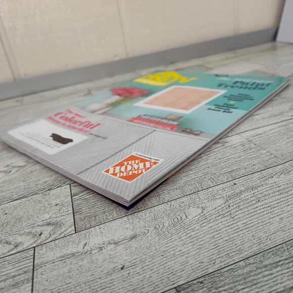 HGTV Magazine July August 2024 Paint Trends Decorating Guide Colorful UNREAD - Picture 10 of 11